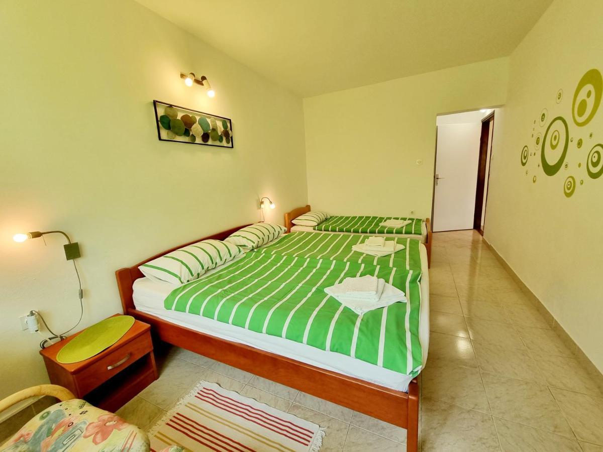 Ara-Zarok Villa Baška Buitenkant foto